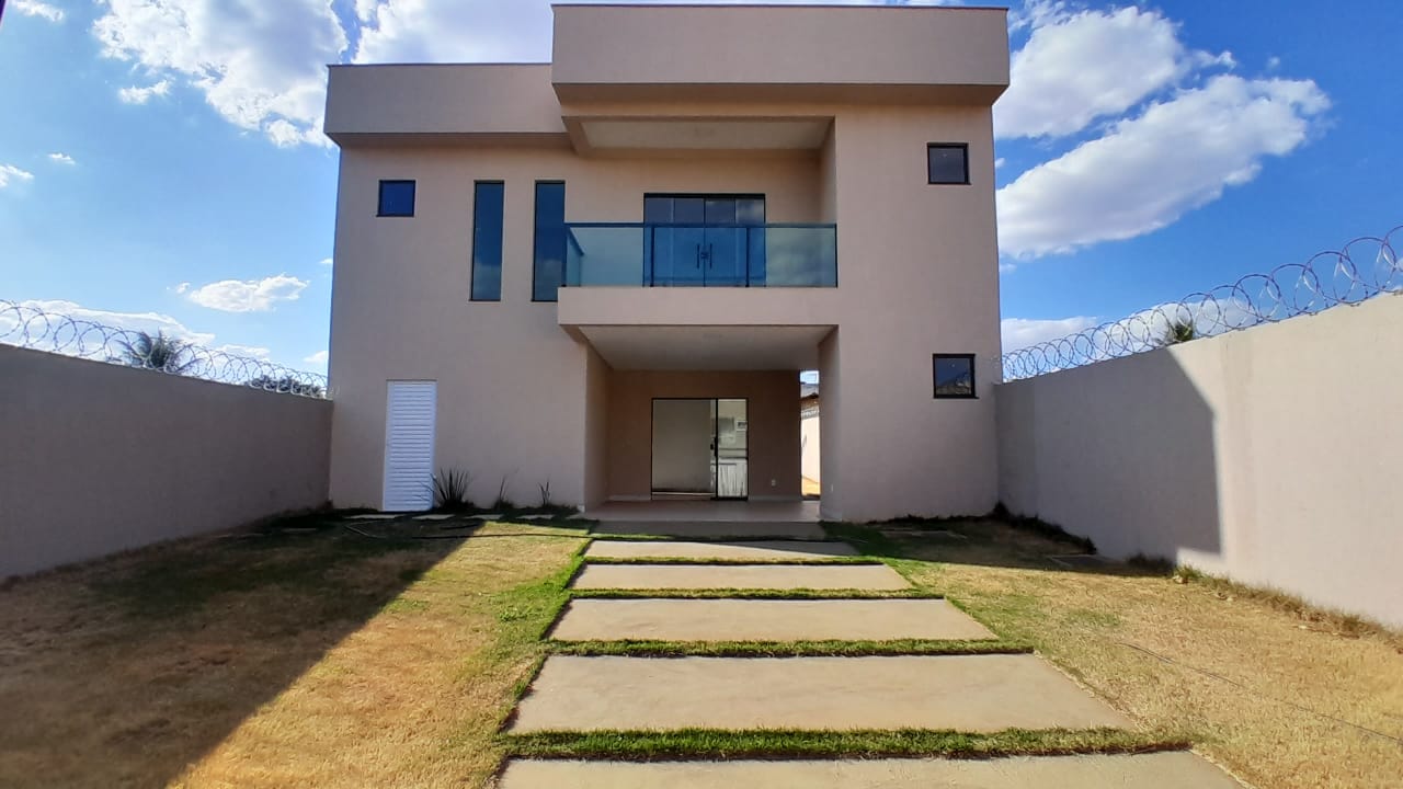 Casa Jd. Helvécia 358m²