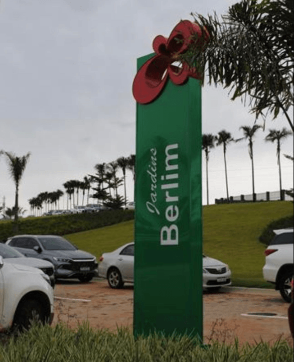 Casa Jardins Berlim - Senador Canedo 260m²