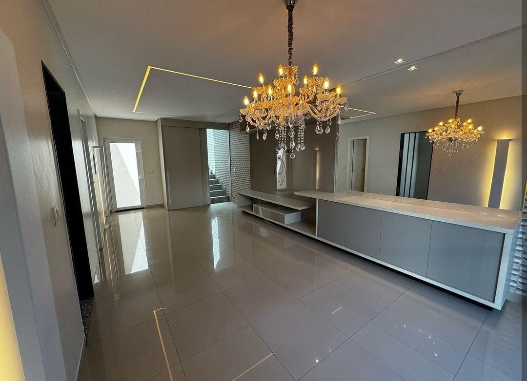 Sobrado Condomínio Ilha Bela 2 239m²