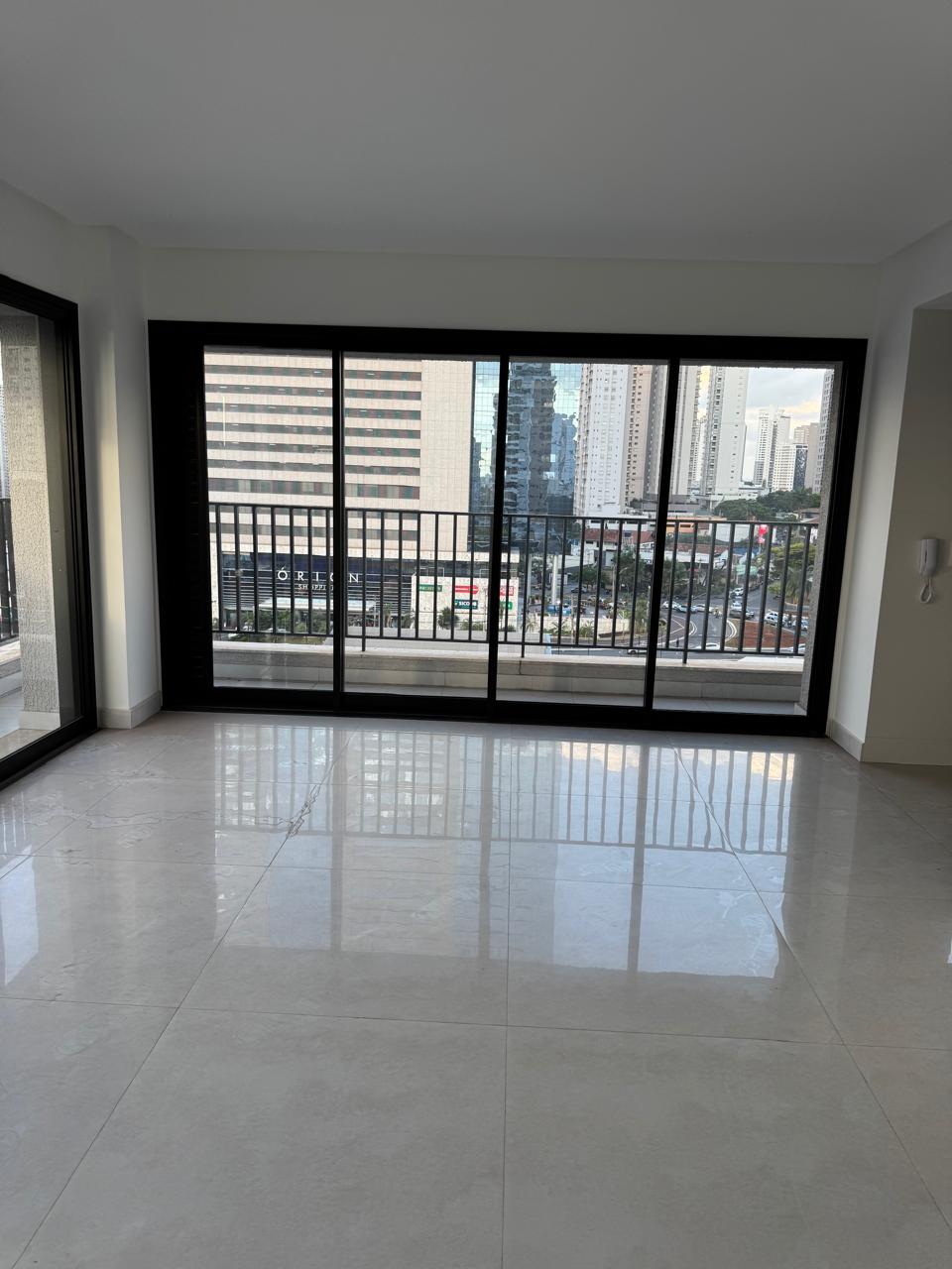 Apartamento Cristal Tower 123m²