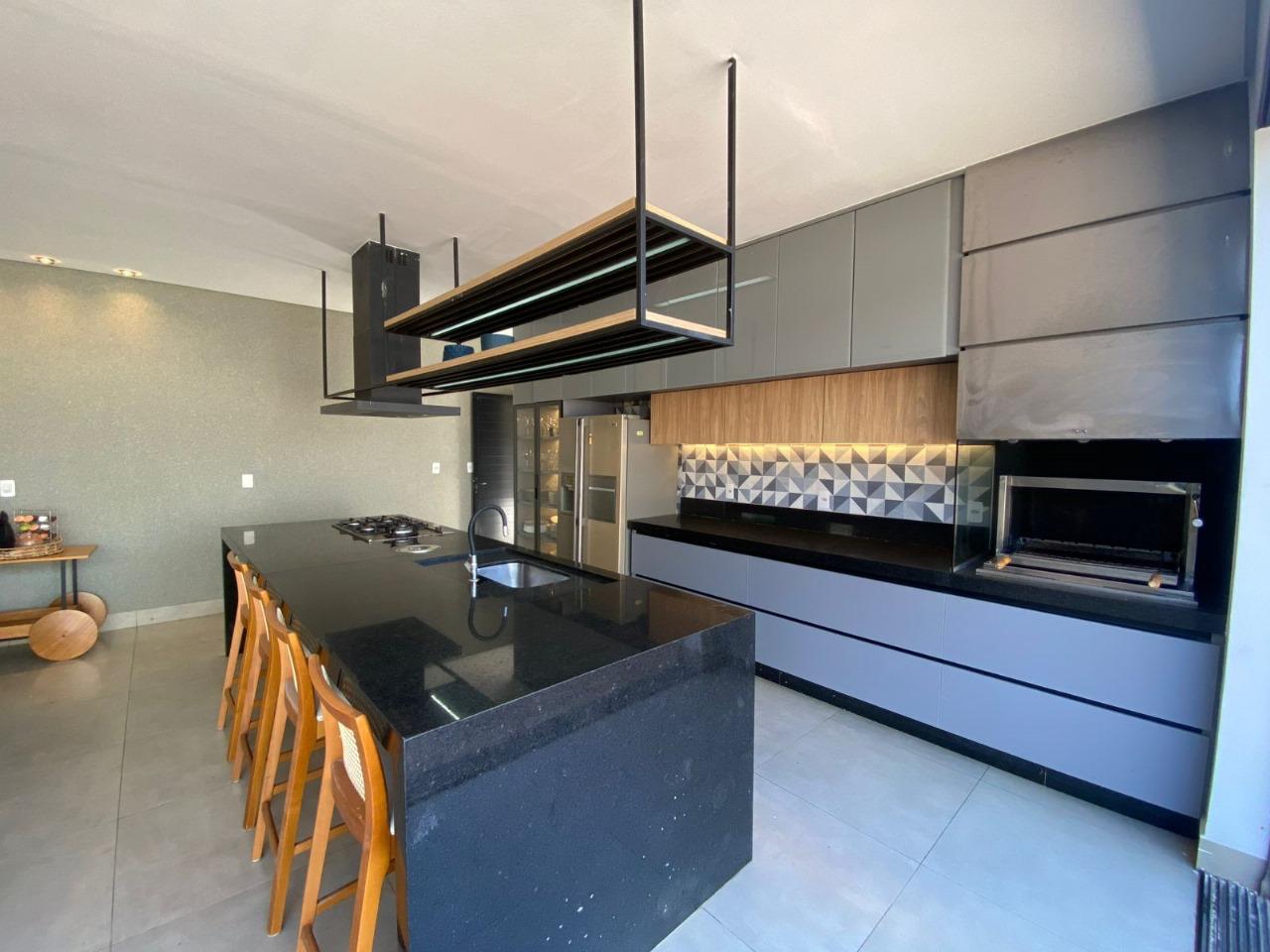 Casa no Setor Criméia Oeste 252m²