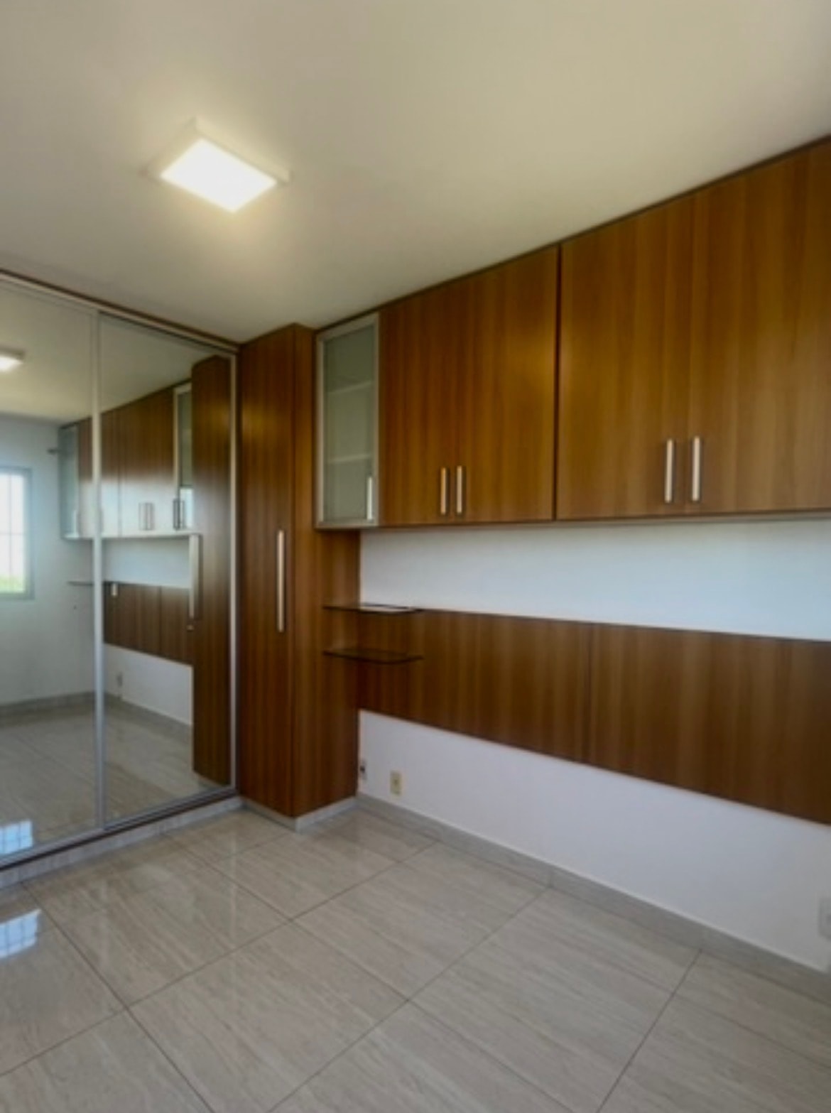 APARTAMENTO 2 QUARTOS AO LADO DO PARQUE AREIAO