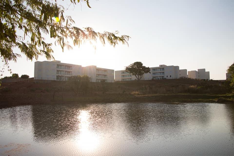 Apartamento três quartos no residencial Lake Side com lazer completo Residencial Itaipu