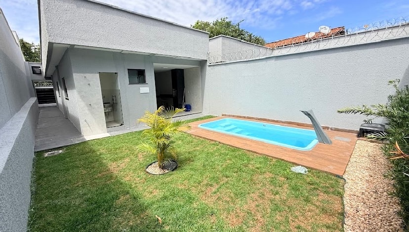 Casa 3 quartos - Setor Helvécia 135m²