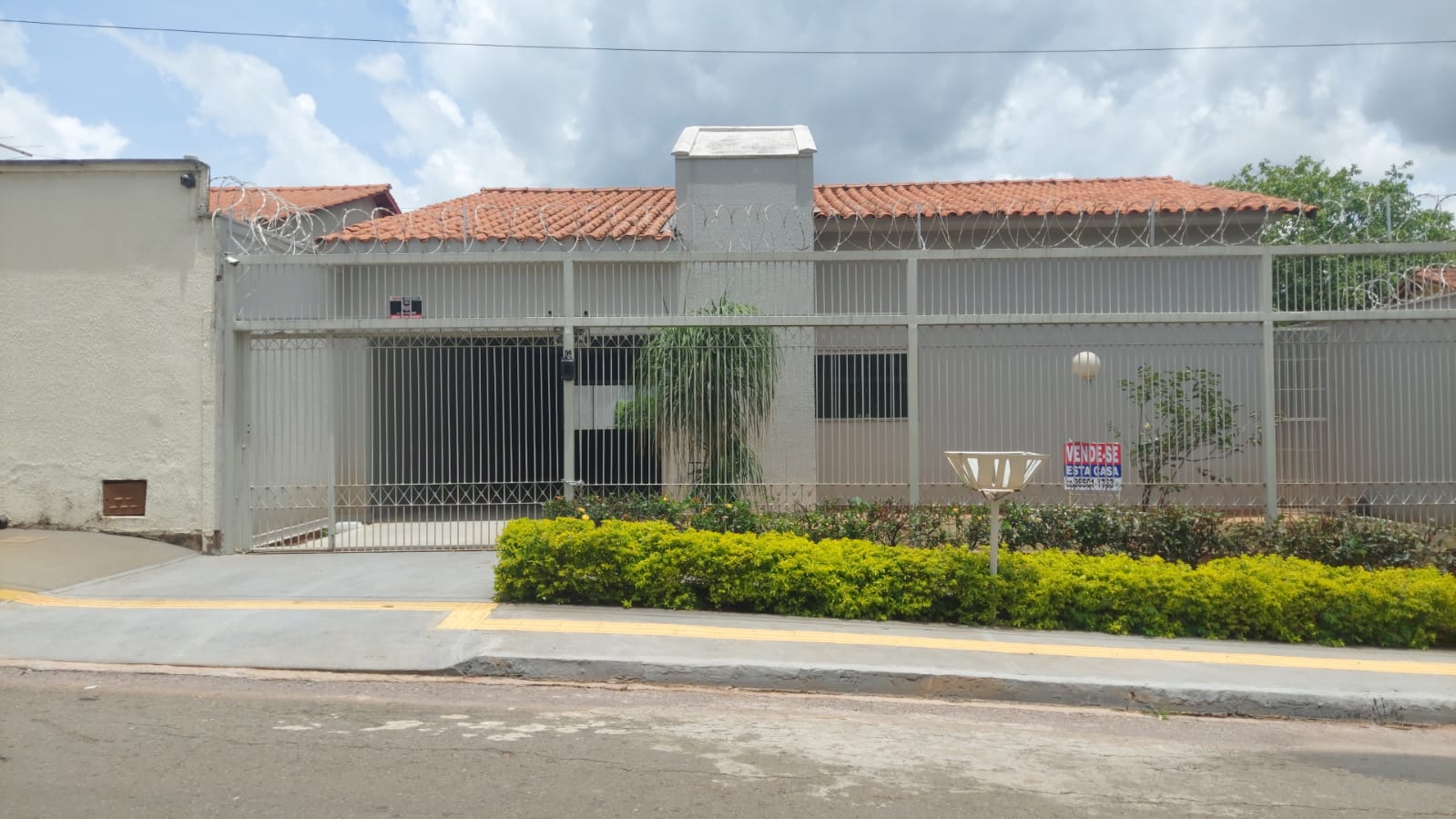Casa  Balneário Meia Ponte - 222m²