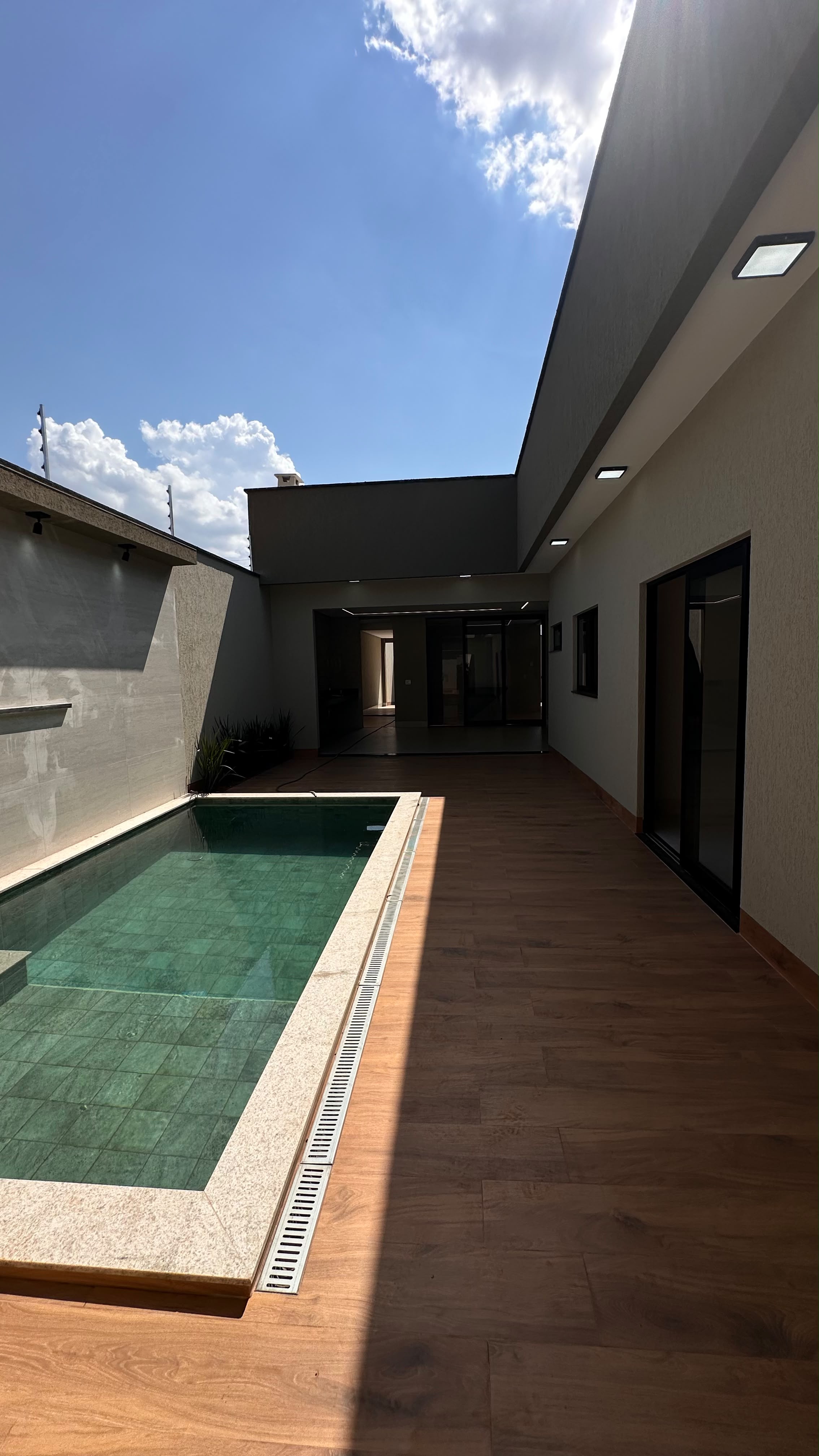 CASA 2 RESIDENCIAL BARRA VENTO - 3 SUITES