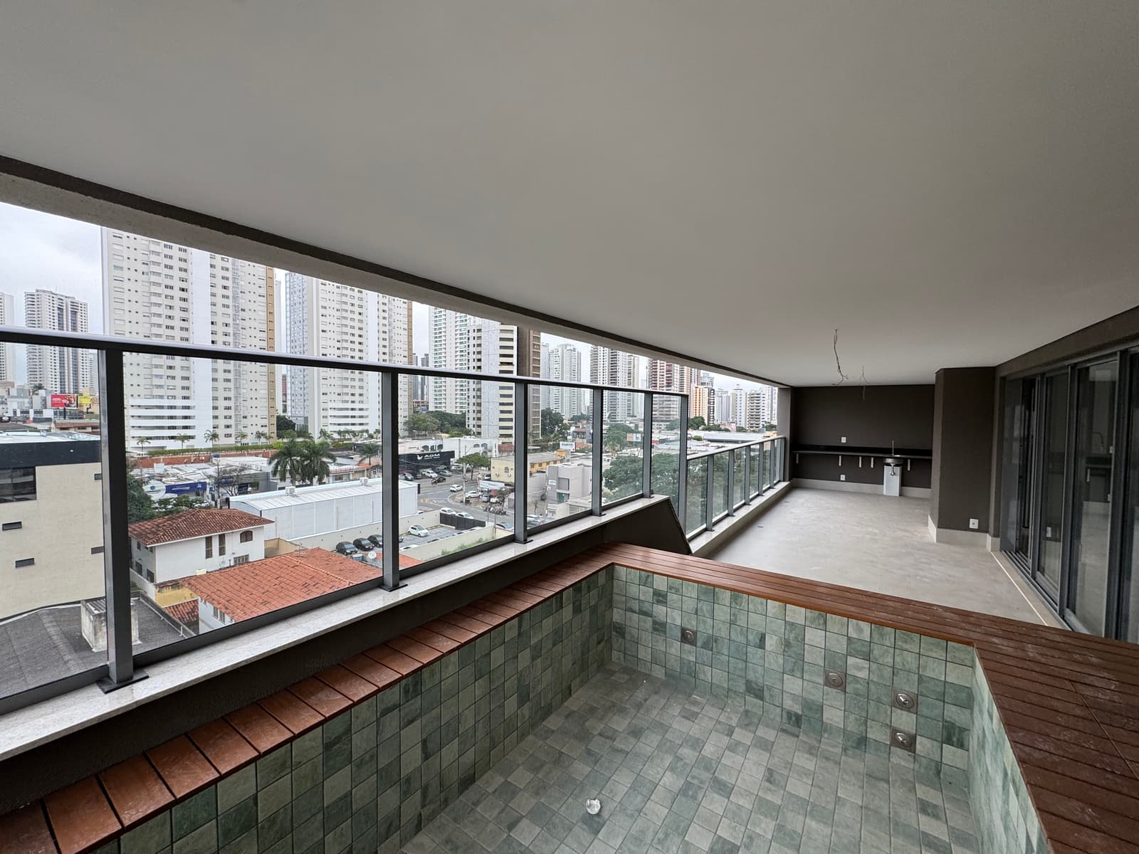 Opus Penthouse Bougaville 226m²