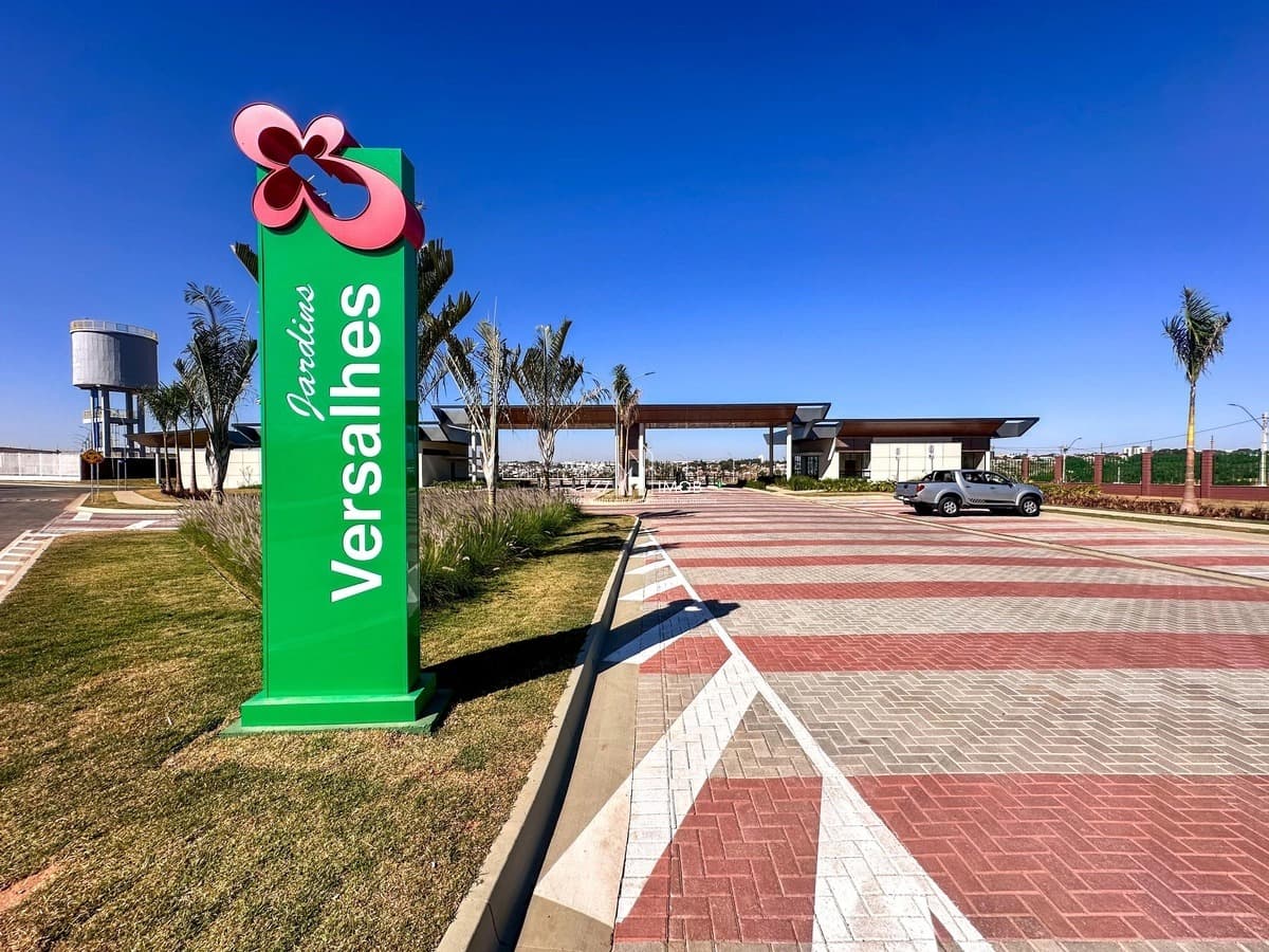 Ágio Lote Cond. Jardins Versalhes 230m²