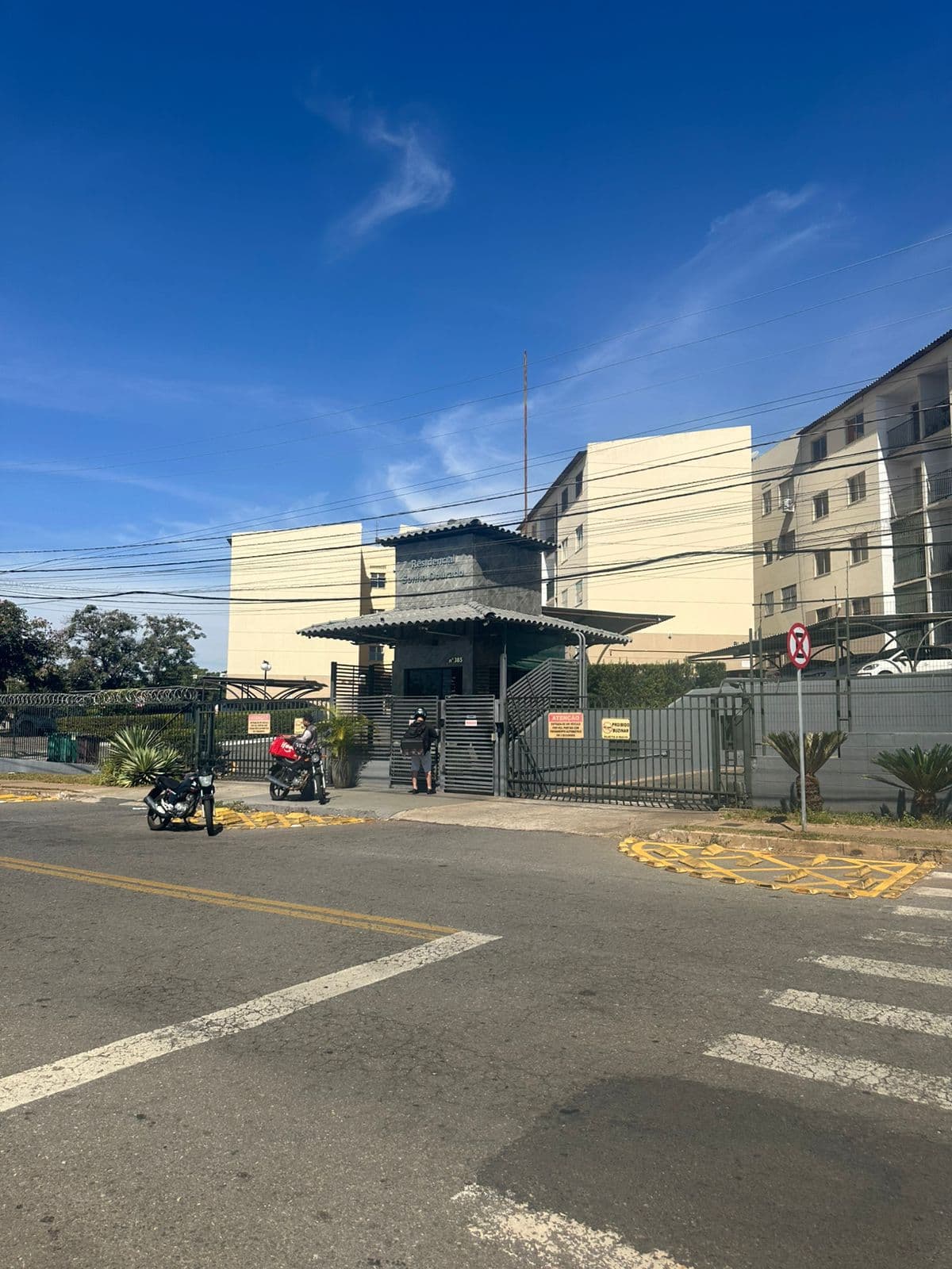 Apartamento Cond. Sonho Dourado 68m²