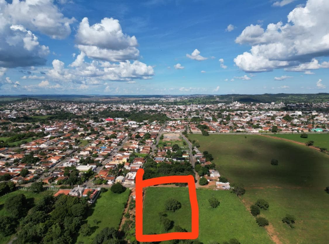 Área Estrela do Oriente 583m²