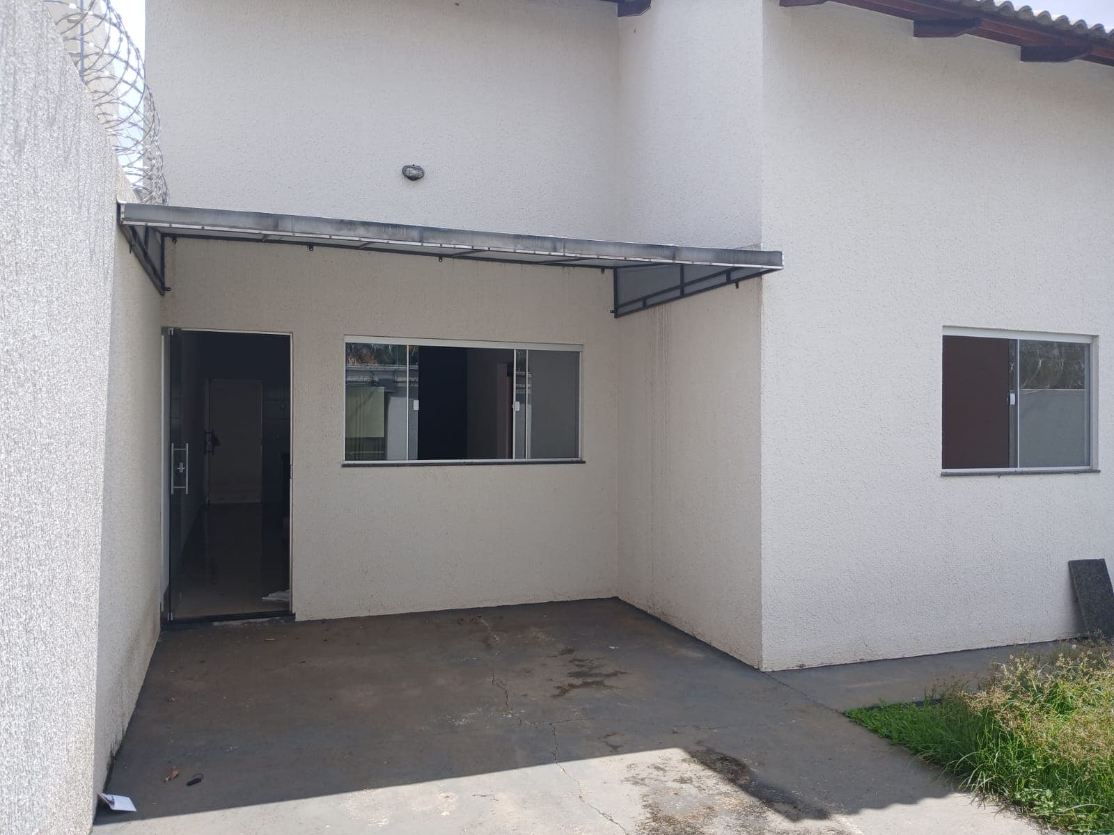 Vendo Res. Itaipu 257m²