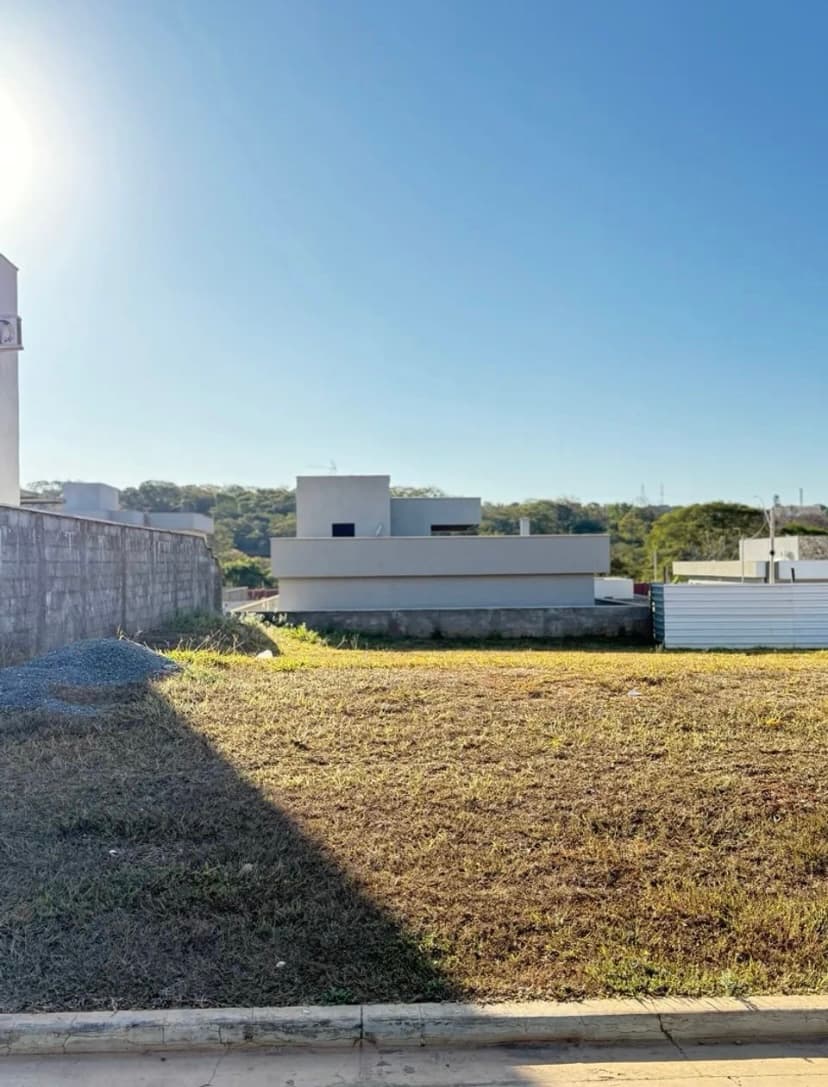 Lote Condomínio Jardins Porto 305m²