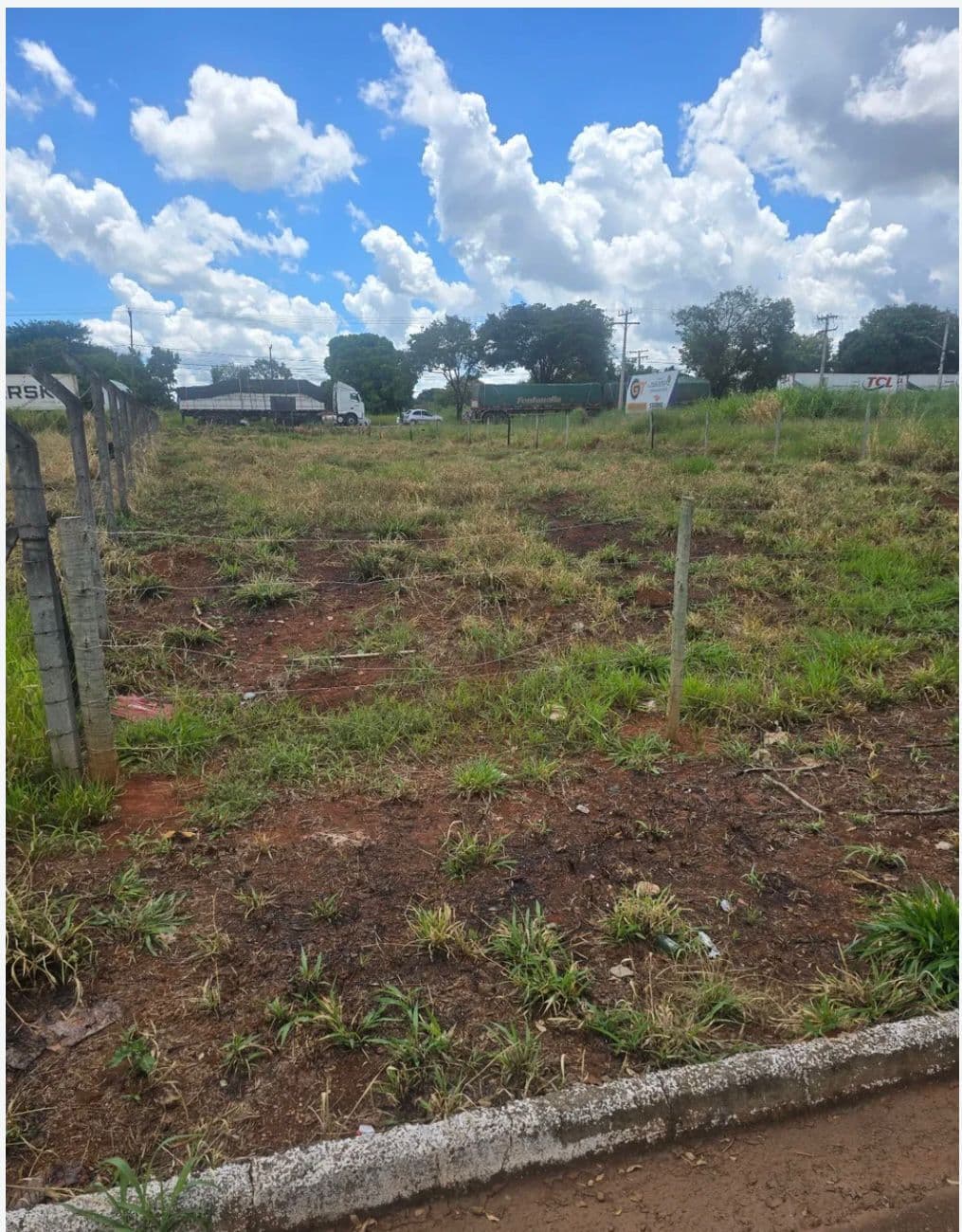 Lote Zona Industrial Pedro Abrão 984m²