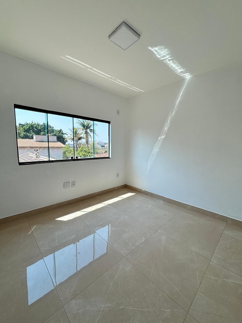 Sobrado Jardim Vitória 139m²