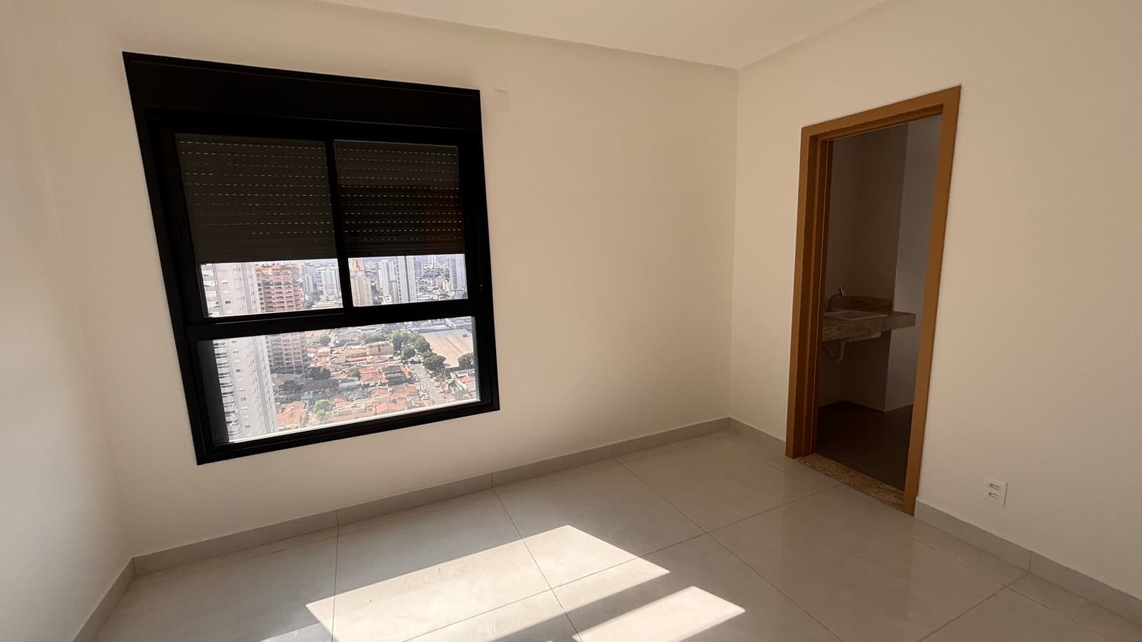 Penthouse Cristal Tower 202m²