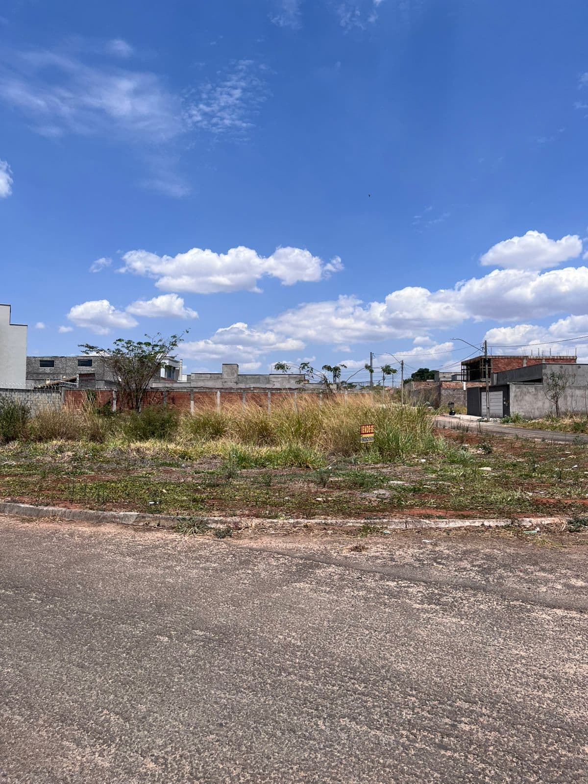 Lote Residencial Brisas do Cerrado 420M²