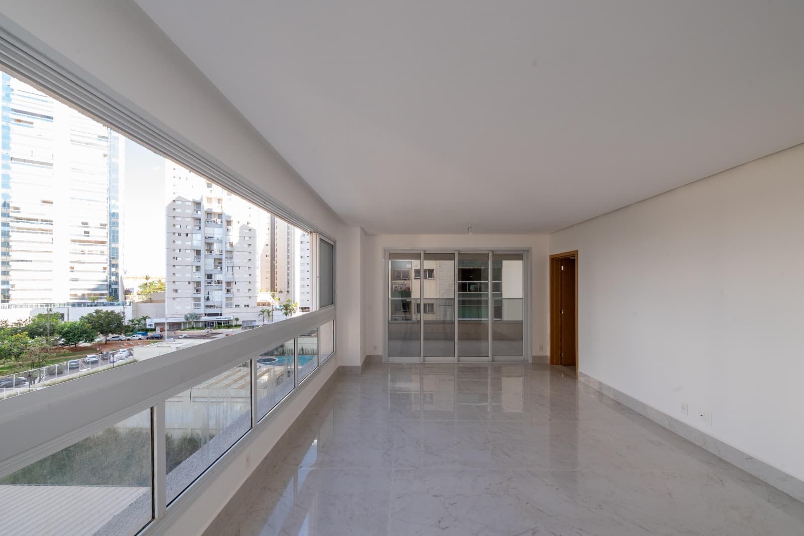 Apartamento Horizonte Flamboyant 177m²