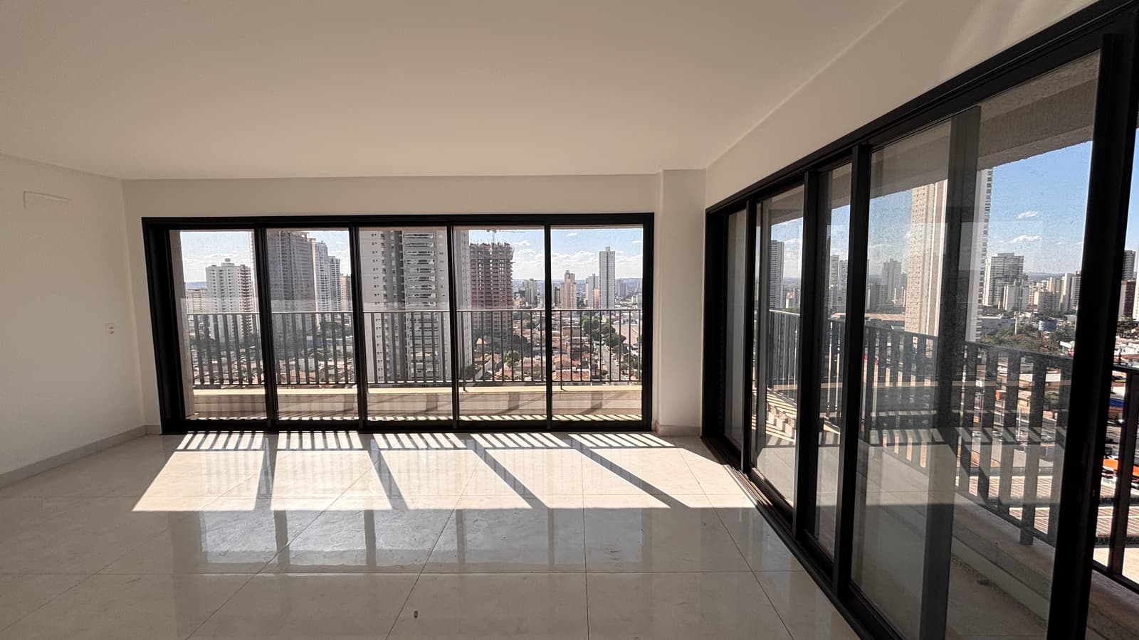 Apartamento Cristal Tower 130m²