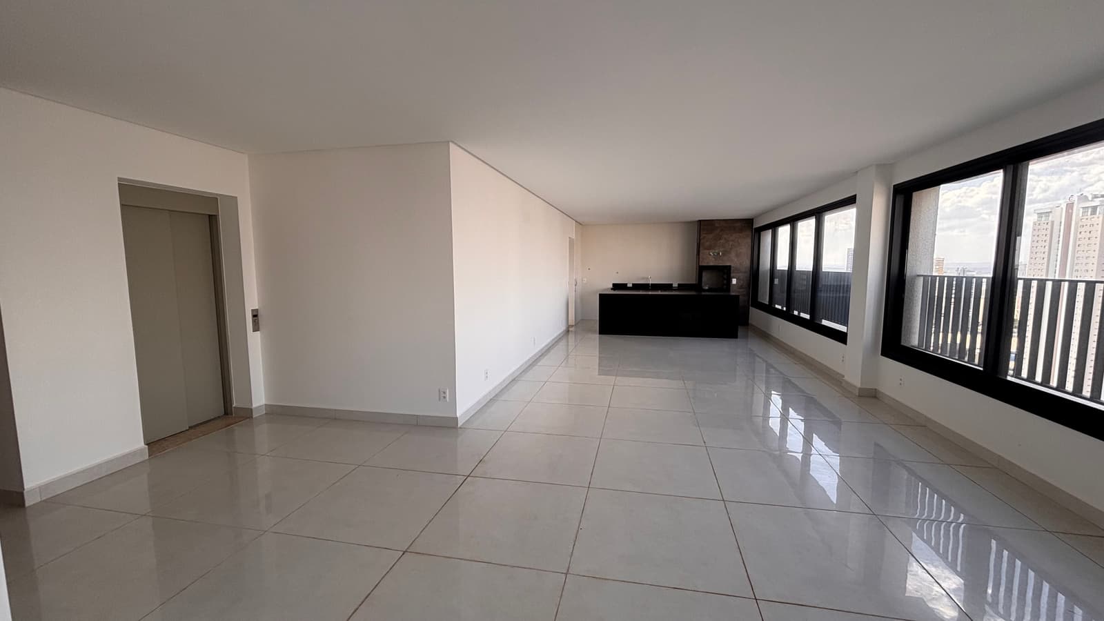 Penthouse Cristal Tower 202m²