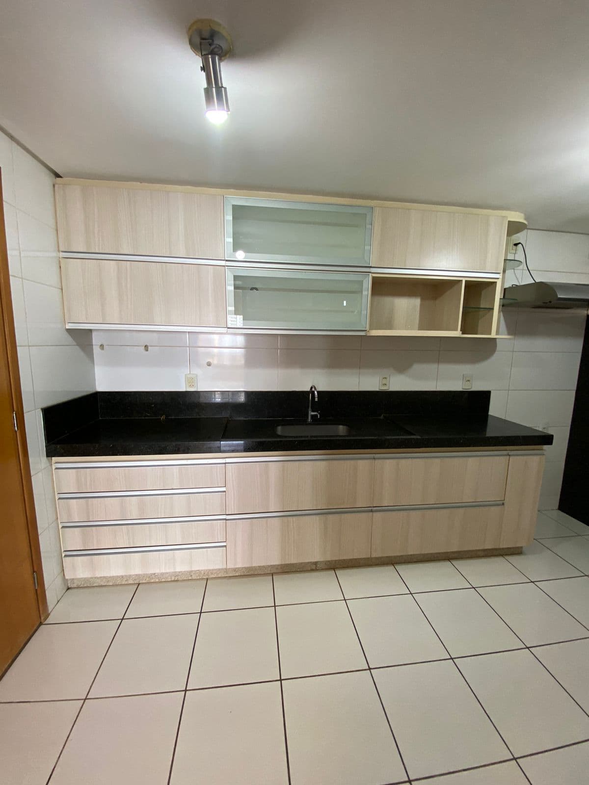 Lindo apartamento de 3 quartos em frente o Parque Flamboyant