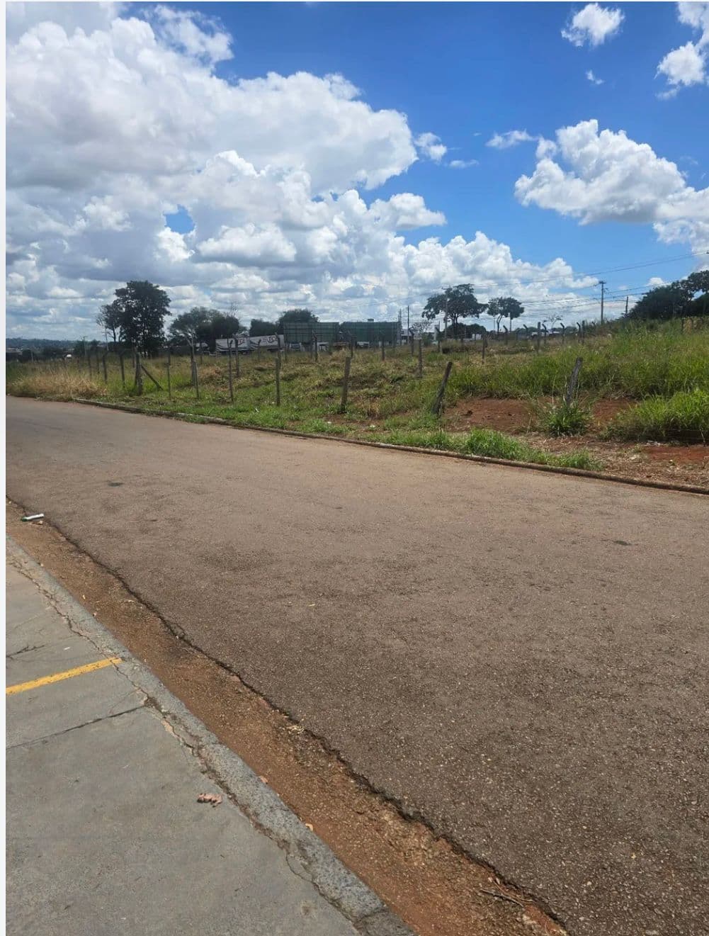 Lote Zona Industrial Pedro Abrão 984m²