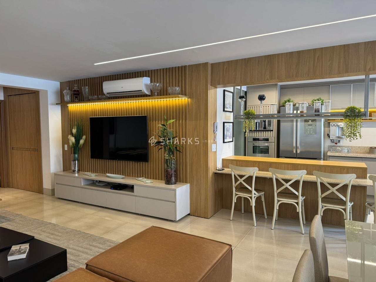 8DE911A9-1A6E-452C-B2CE-9389DE357F6F