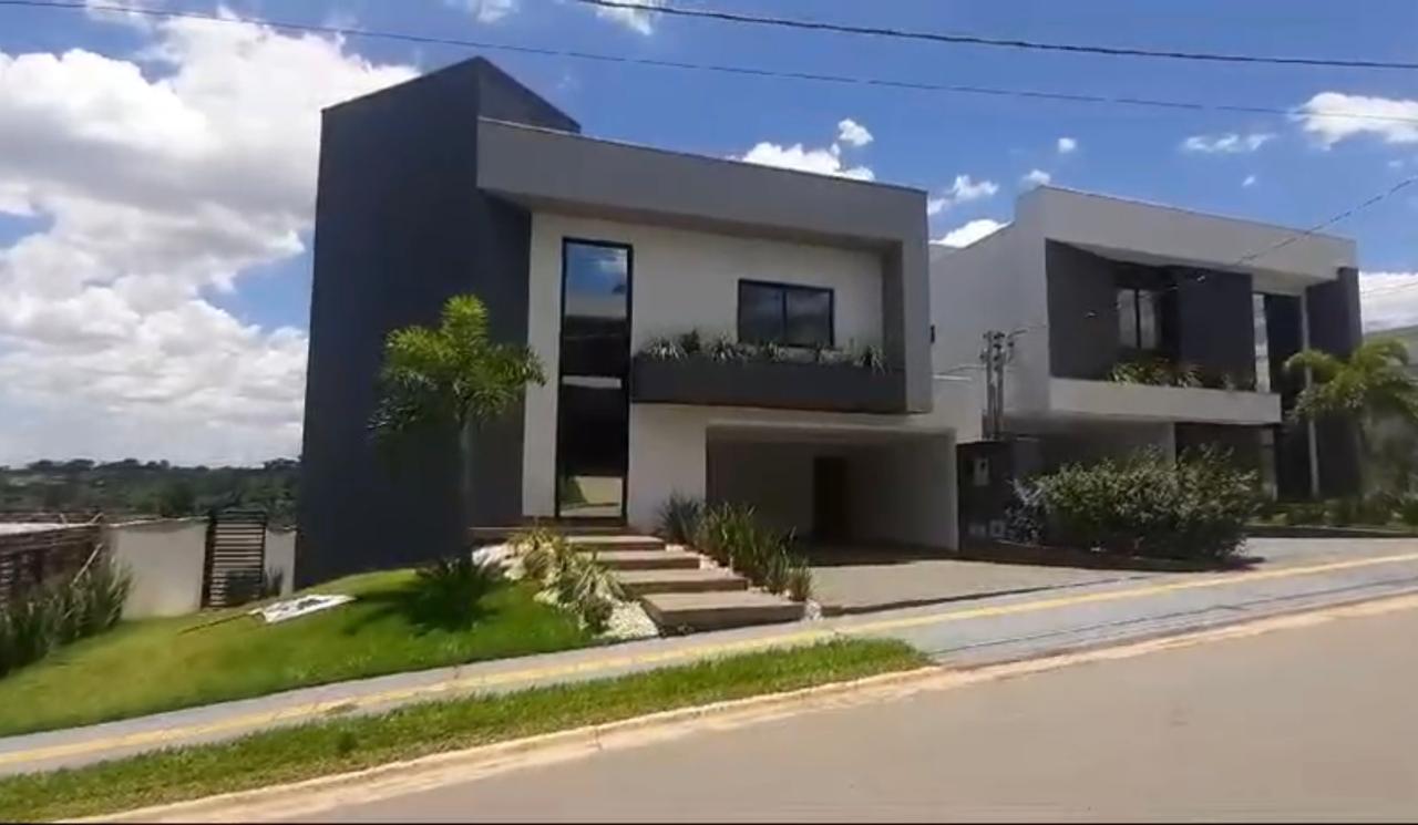 SOBRADO NOVO 3 SUITES JARDINS BOLONHA