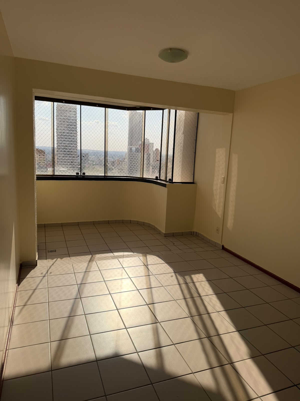Apartamento 2 Quartos em Andar Alto com Vista Livre – T-63 | Alto do Bueno