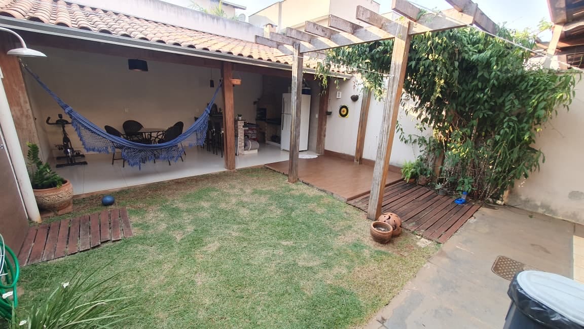 Sobrado Setor Jaó 210m²