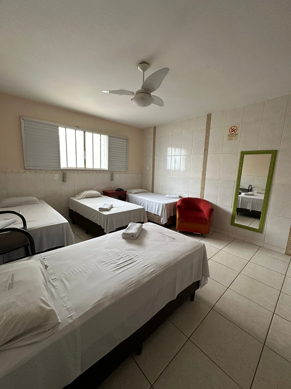 Hotel a venda no setor universitário divisa com setor central Funcionando oportunidade