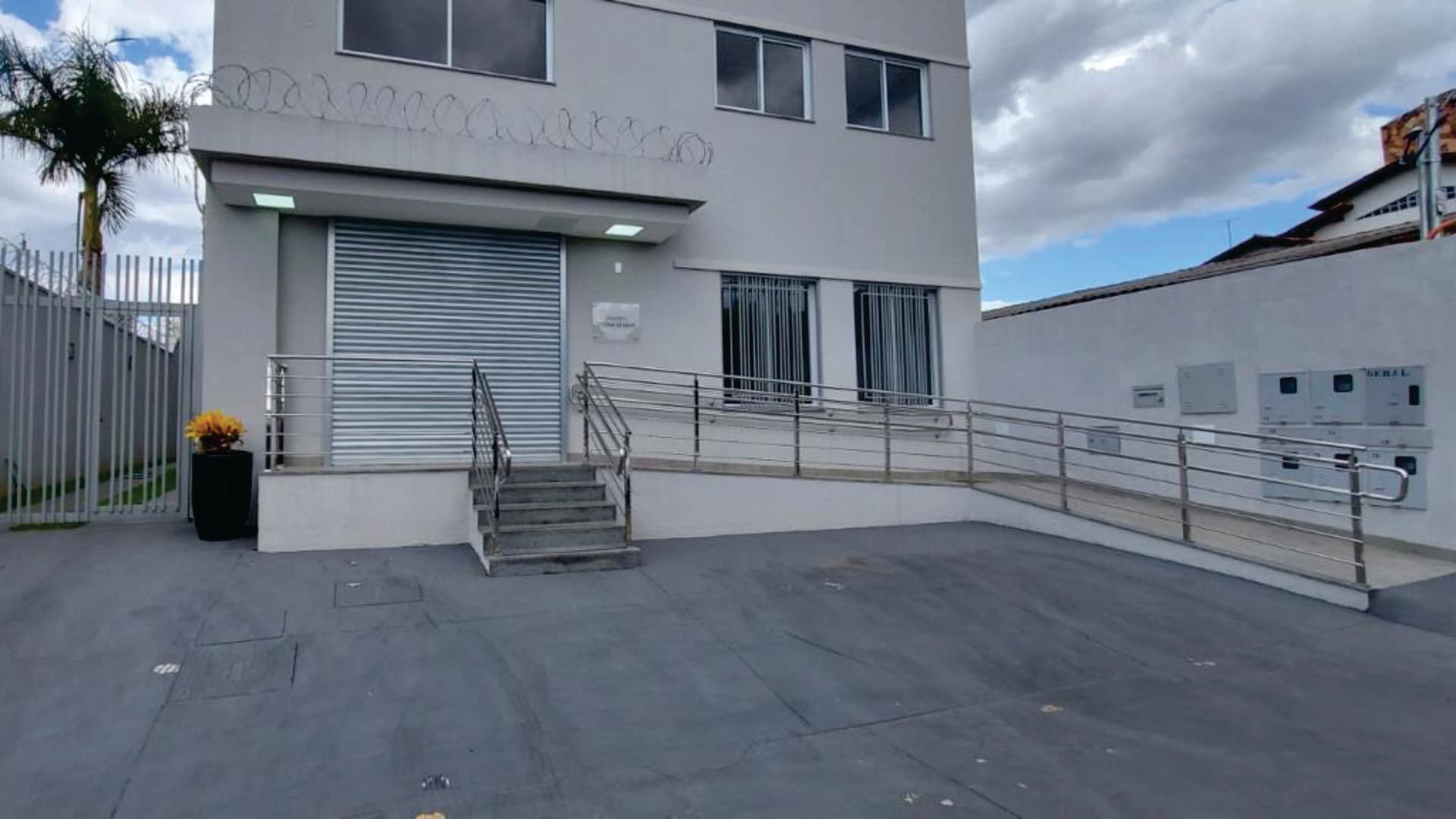 Prédio Comercial Novo no Setor marista