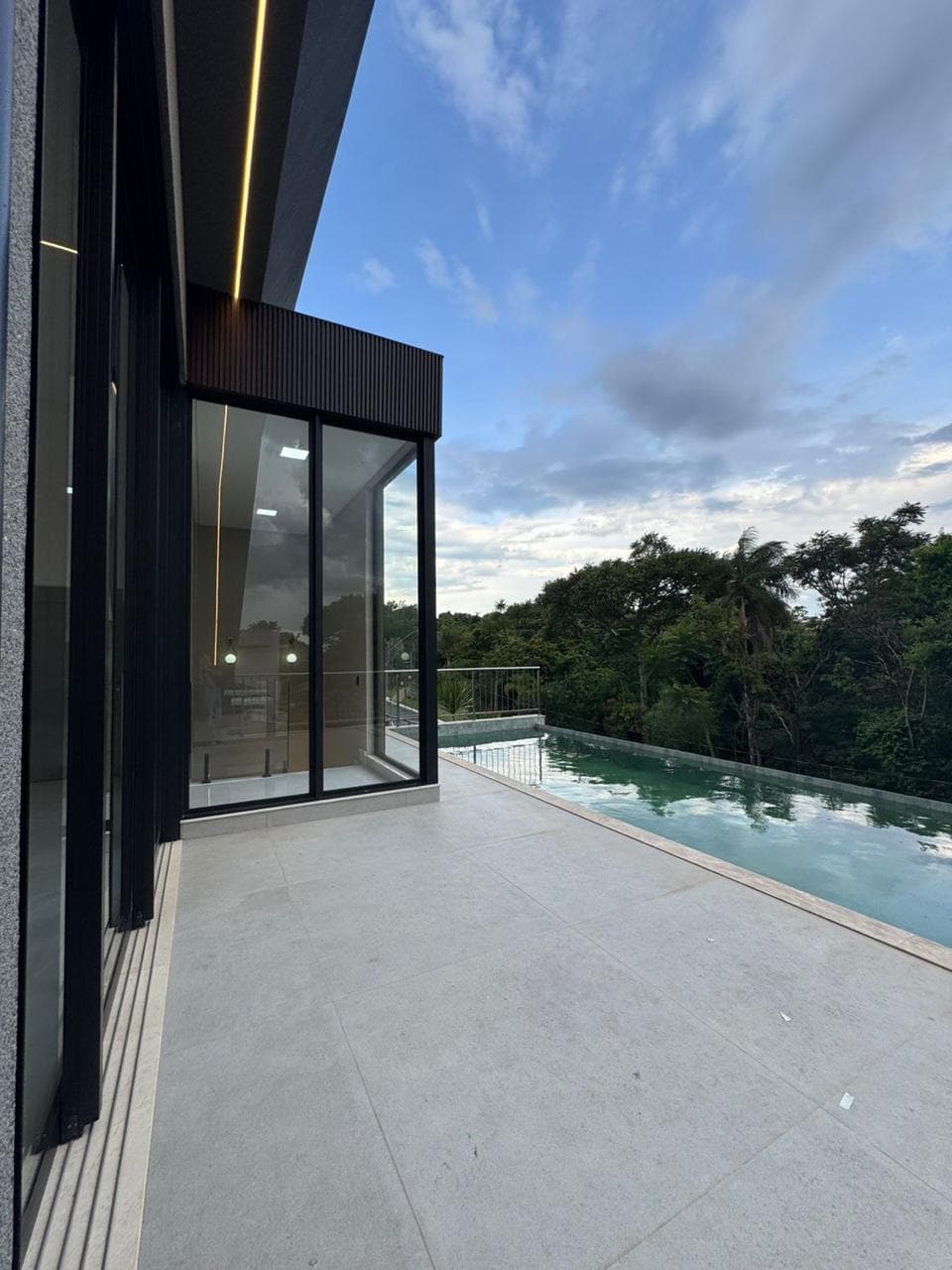 Sobrado Condominio do Lago em Goiania 256m²