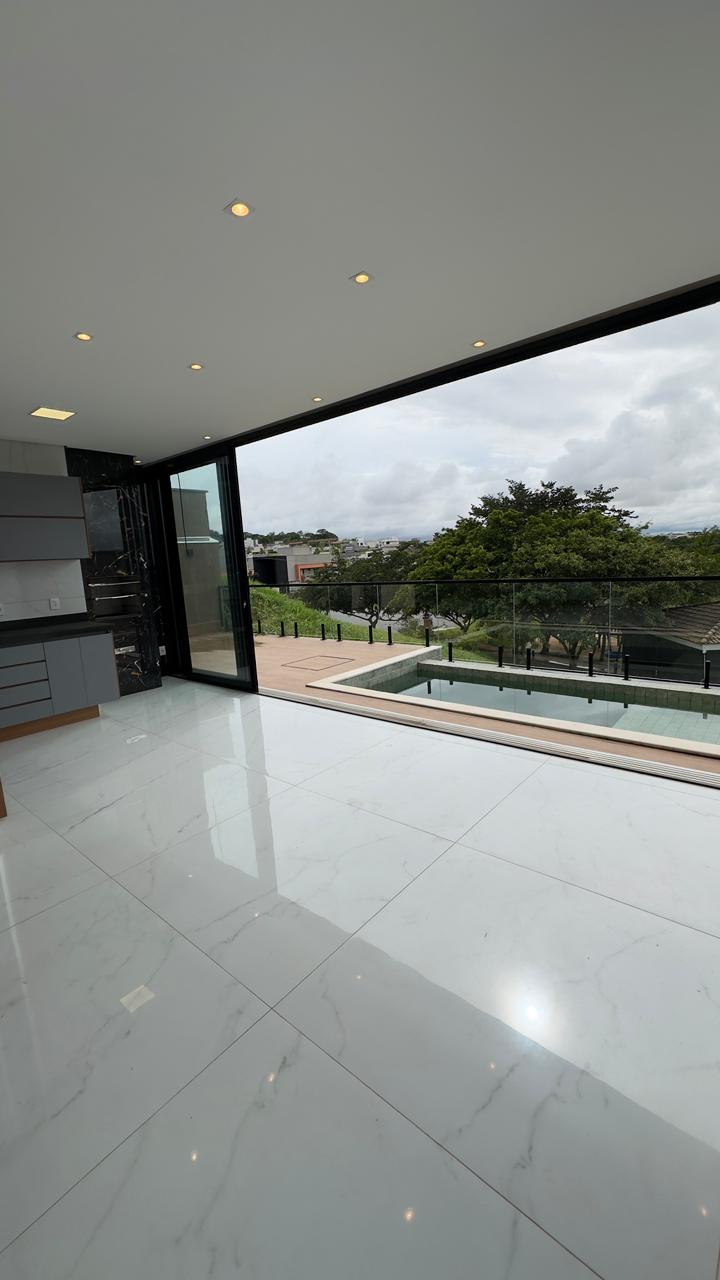 Casa Jardins Nápoles 300m²