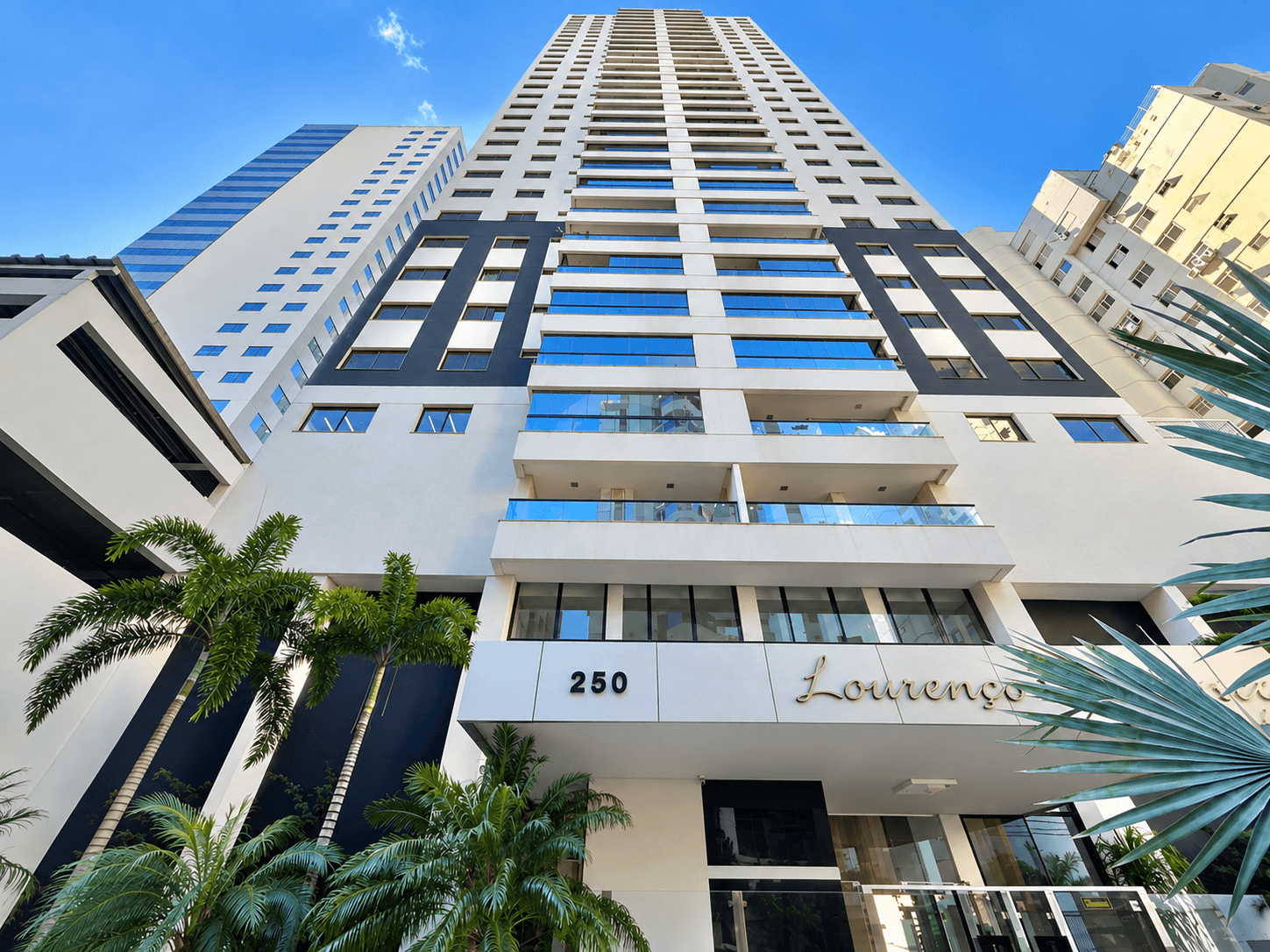 Apartamento 3 suites Mobiliado Setor Oeste