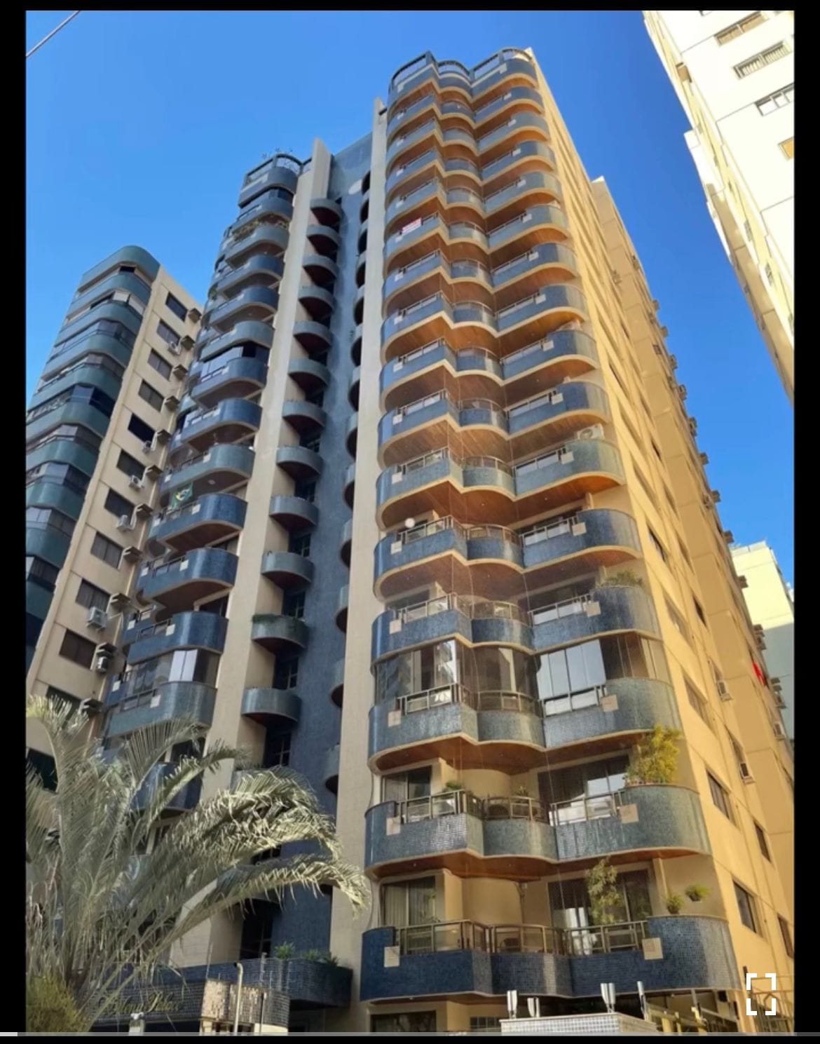 Apartamento Cond. Selena Palace 172m²