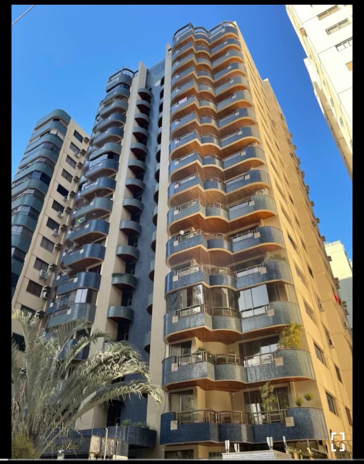 Apartamento Cond. Selena Palace 172m²