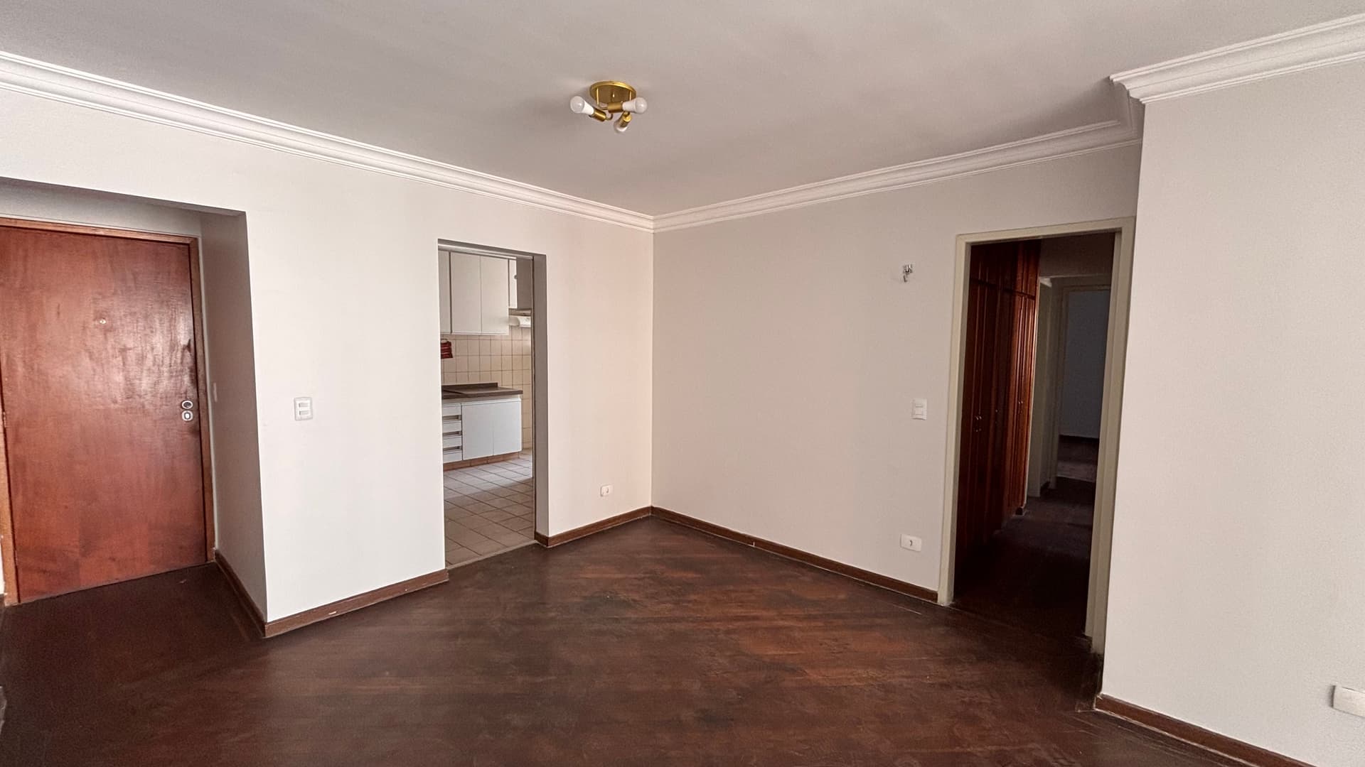 Apartamento 3/4 com suíte e closet Setor Oeste