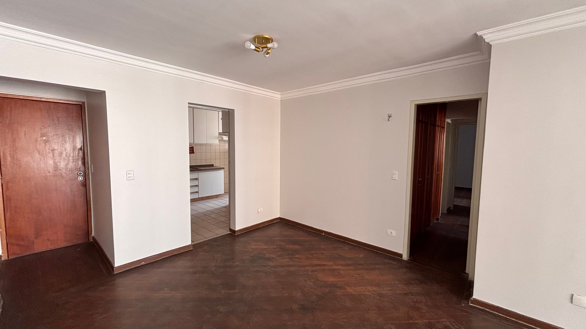Apartamento 3/4 com suíte e closet Setor Oeste