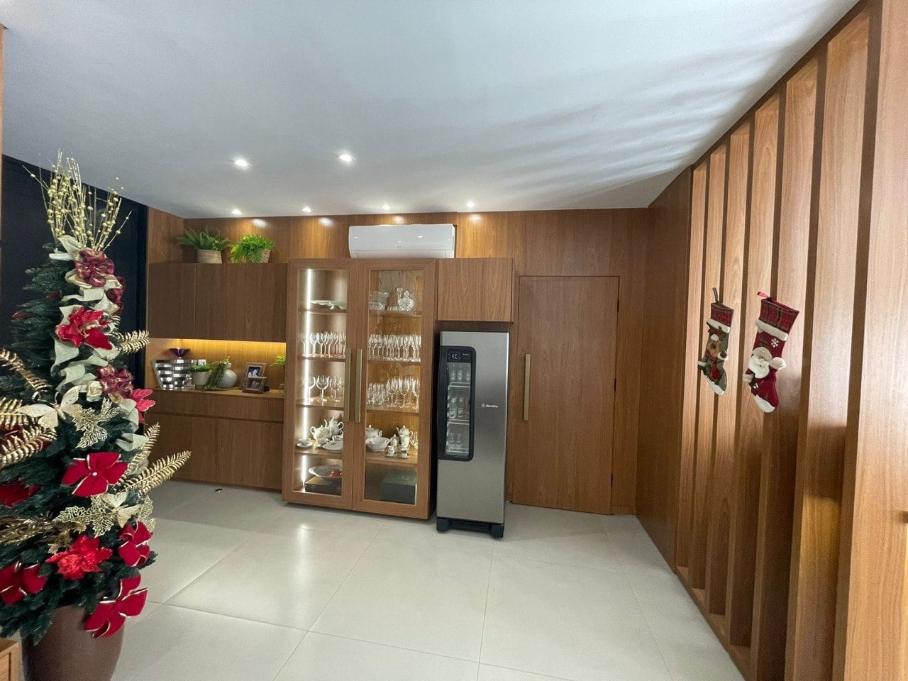 Casa Térrea No Jardins Capri - 147m²