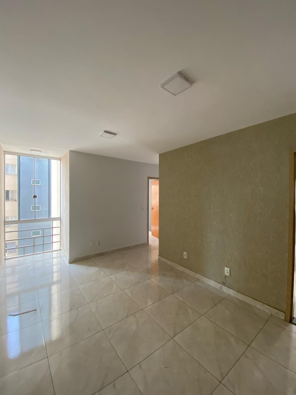 Apartamento Residencial Parque Oeste Goiá 59m²