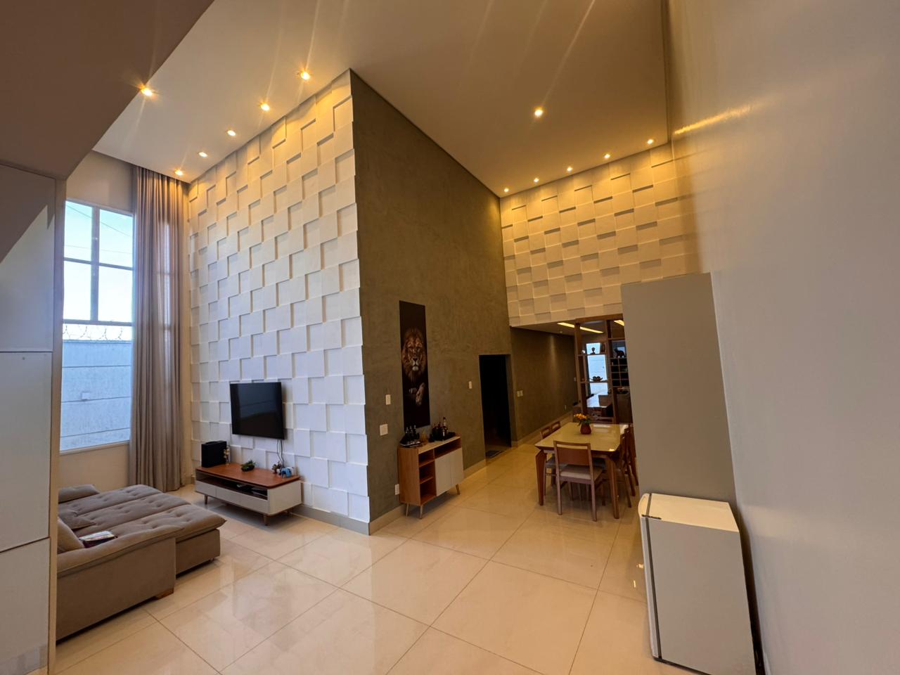 Casa Alto padrão Três Marias 195m²