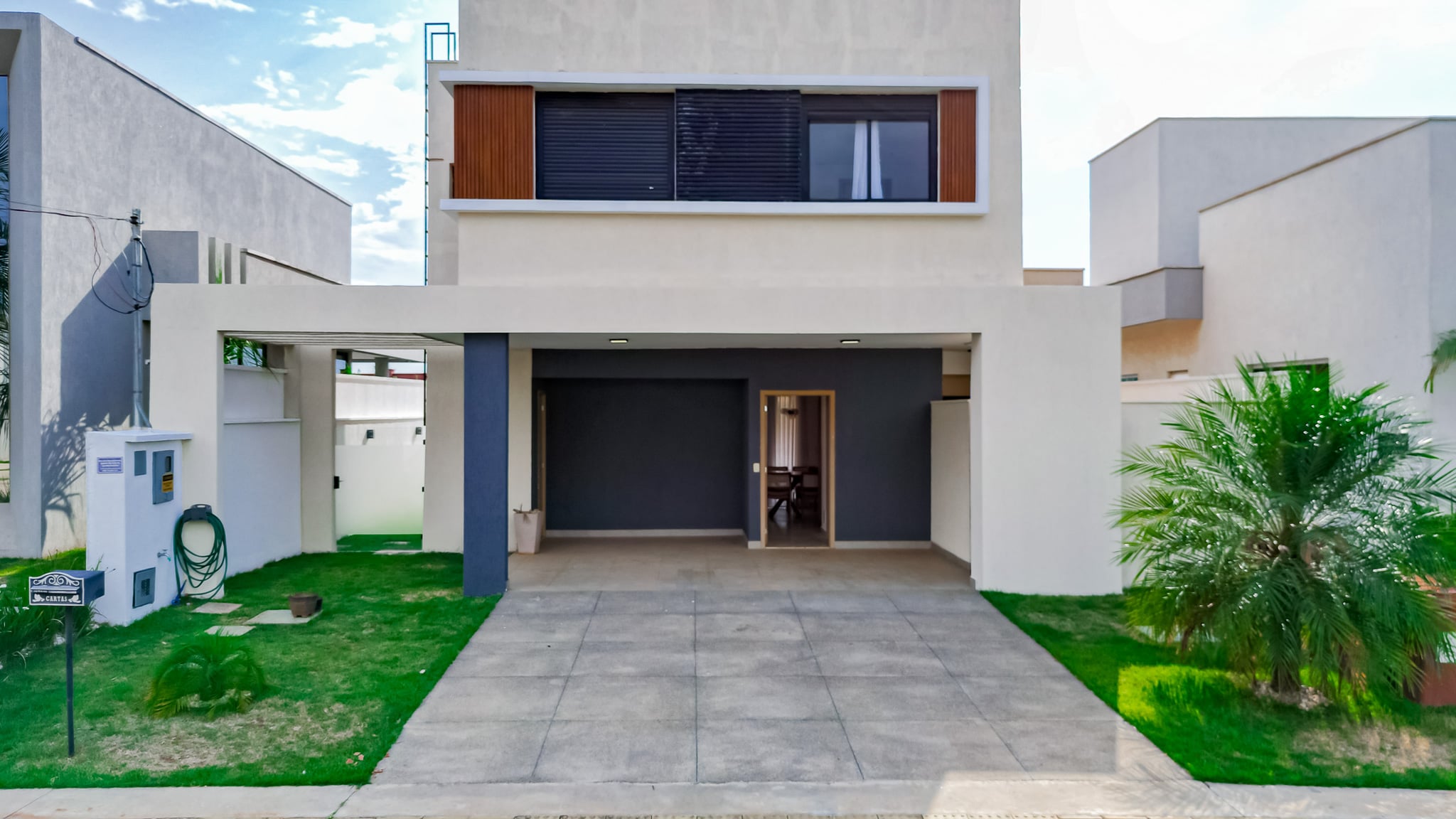 Sobrado Jardins Bolonha 300m²