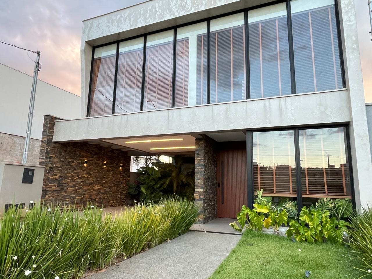 Sobrado Jardins Capri 230m²