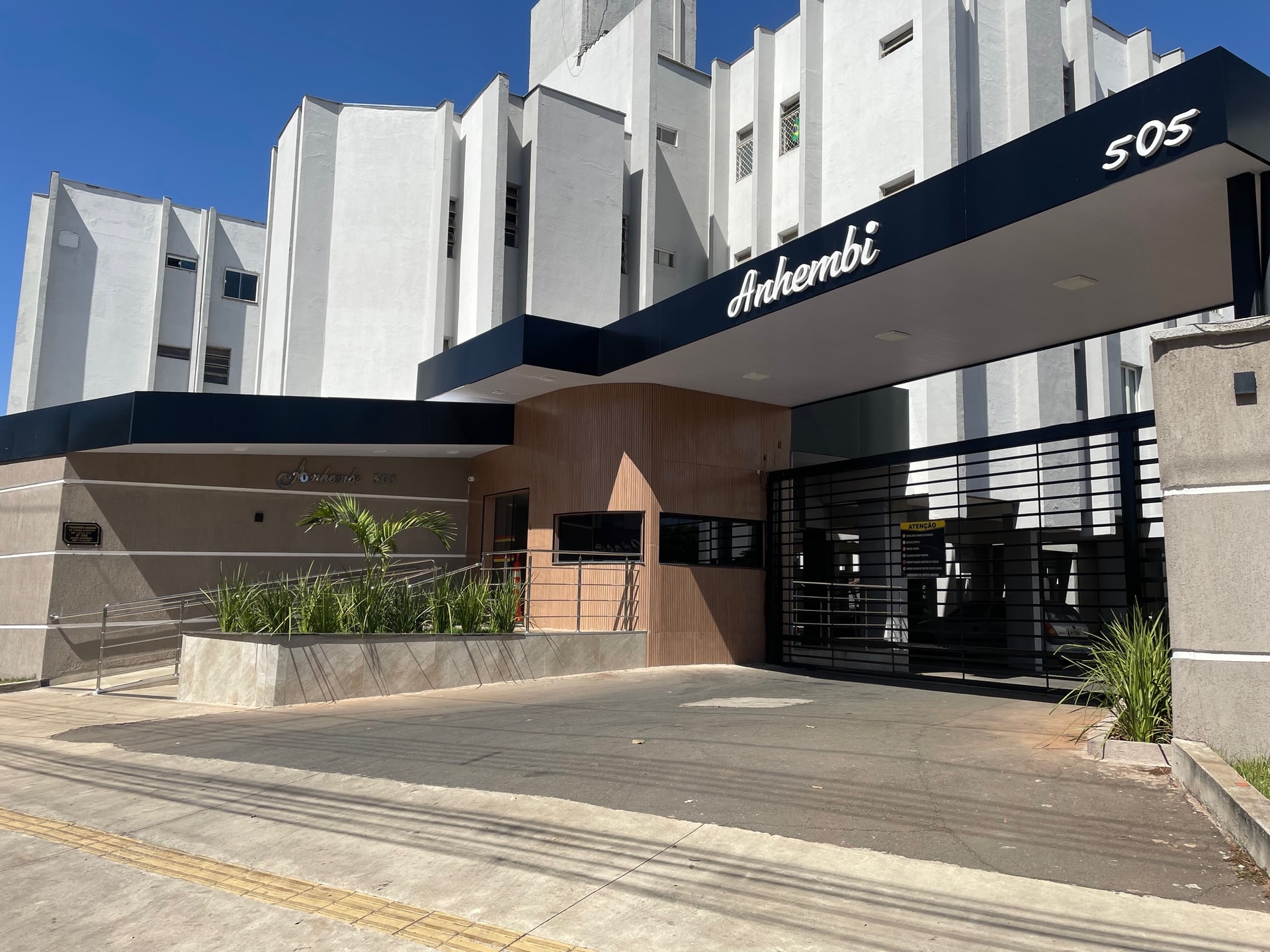Apartamento no Sudoeste Três Quartos
