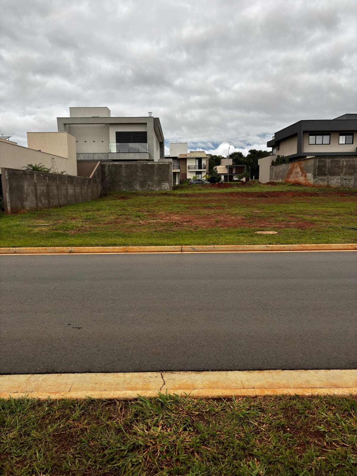 Vendo Lote Jardins França 418m²