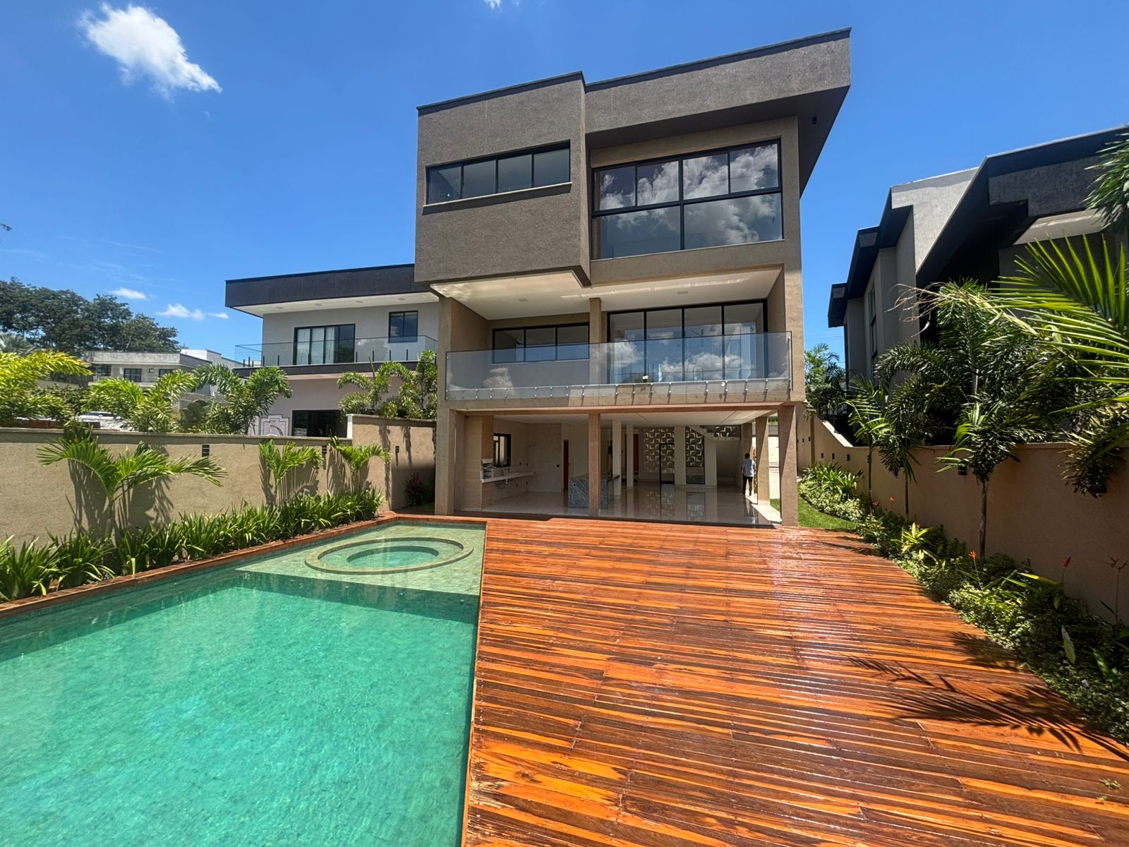 Casa Condomínio do Lago 490m²