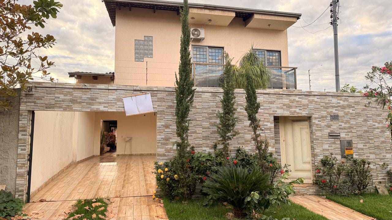 Casa sobrado Residencial Humaitá - 284m²