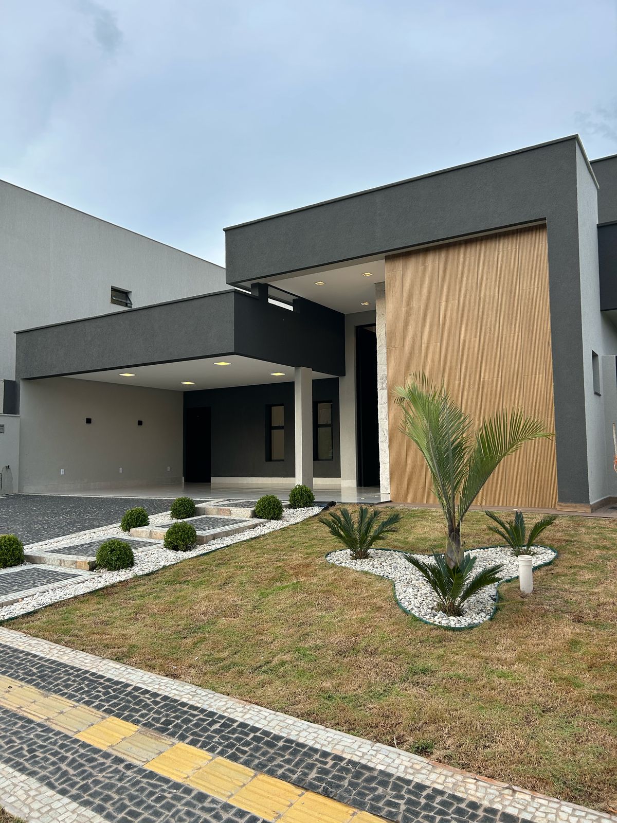 Casa Jardins Nápoles 210m²