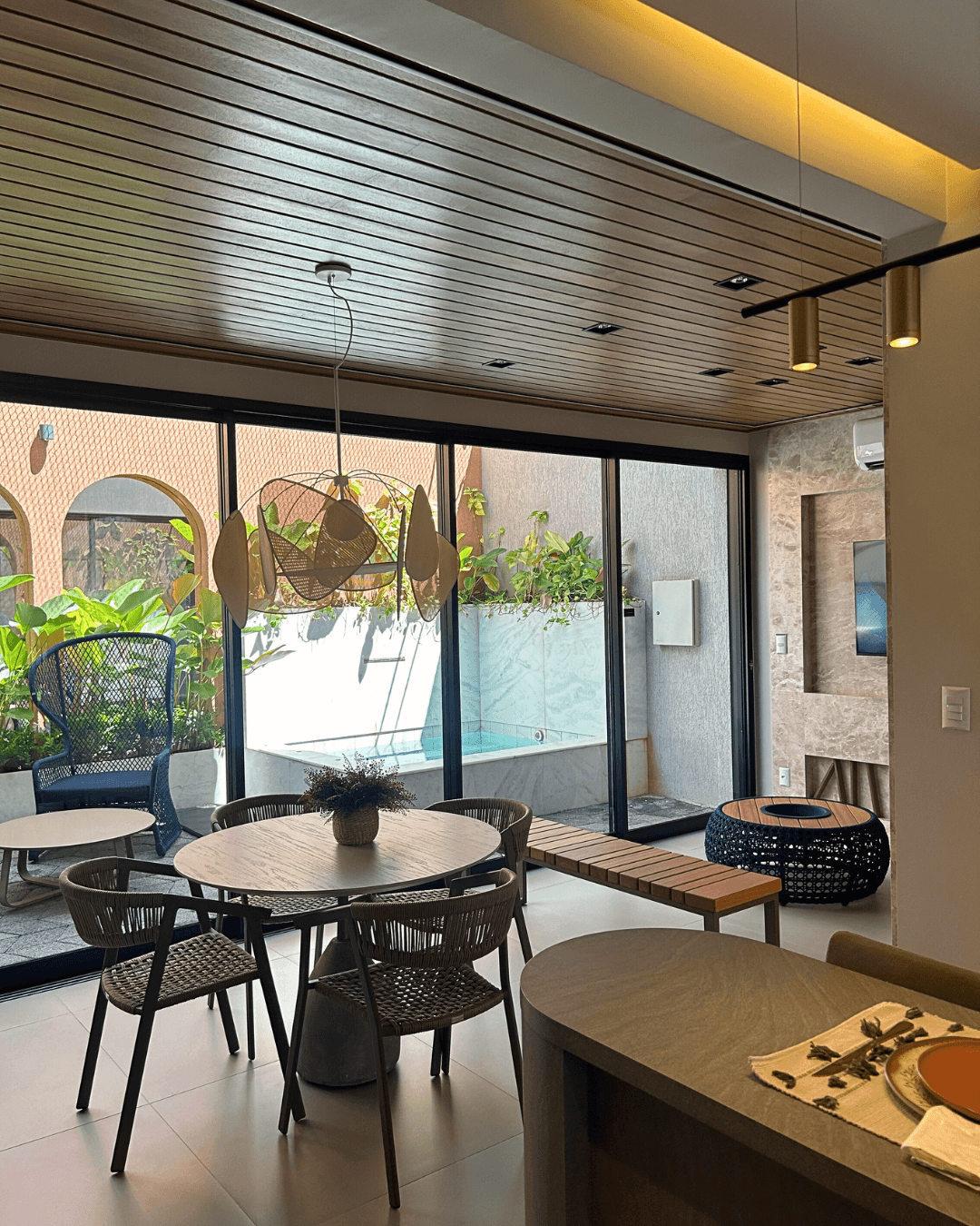 Casa em Condomínio Fechado Aparecida de Goiânia 143m²
