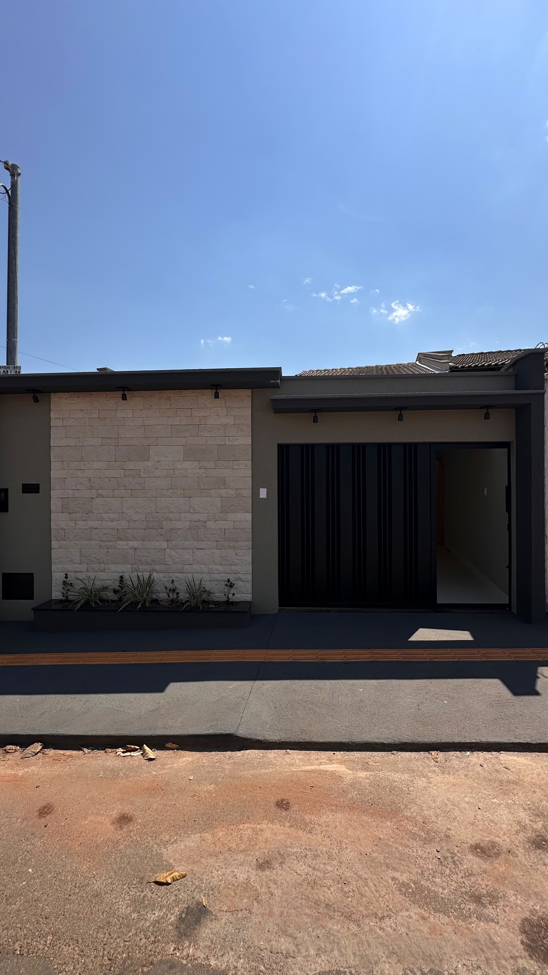 CASA 2Q COM SUITE - RESIDENCIAL BARRA VENTO